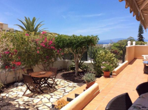 Magnifique terrasse avec jardin, vue partielle sur la mer avec piscine chauffée, Callao Salvaje, Adeje